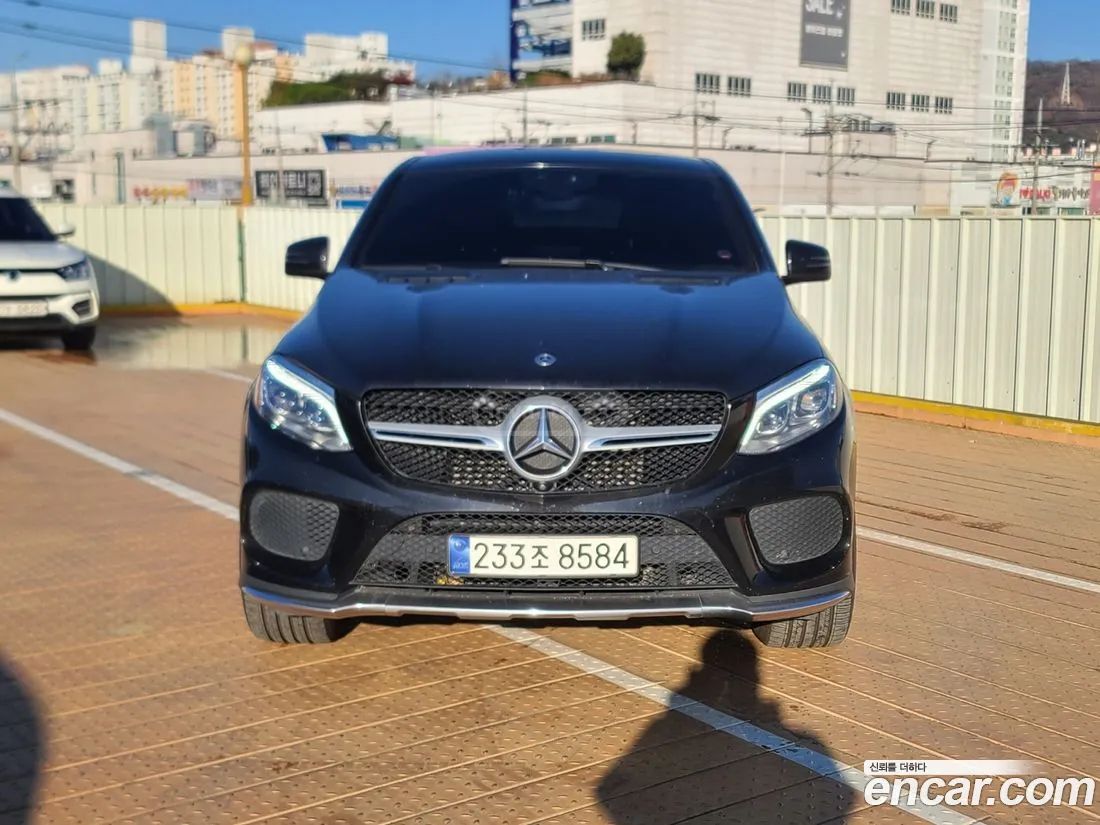 Mercedes-Benz GLE 63 AMG 2018 — photo 2