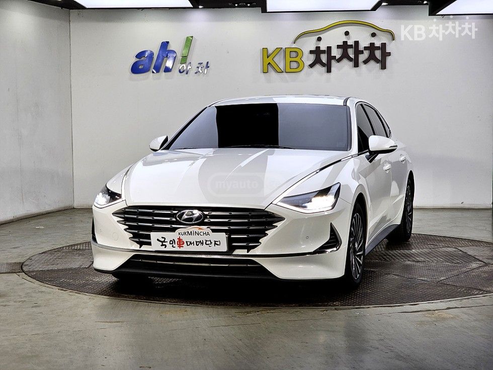 Hyundai Sonata 2022 — photo 2