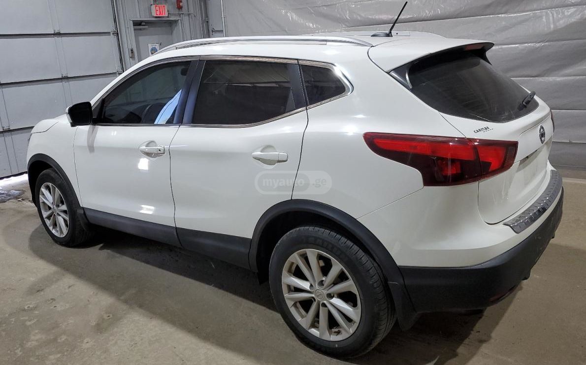 Nissan Rogue Sport 2017 — photo 2