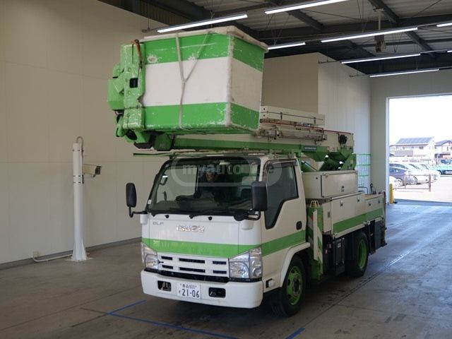 Isuzu Elf