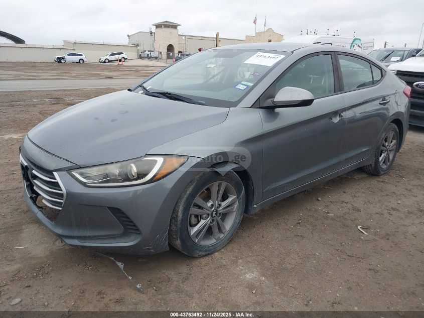 Hyundai Elantra 2018 — photo 2