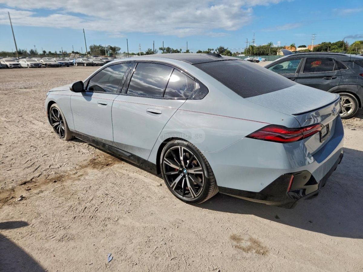 BMW 540 2024 — photo 2