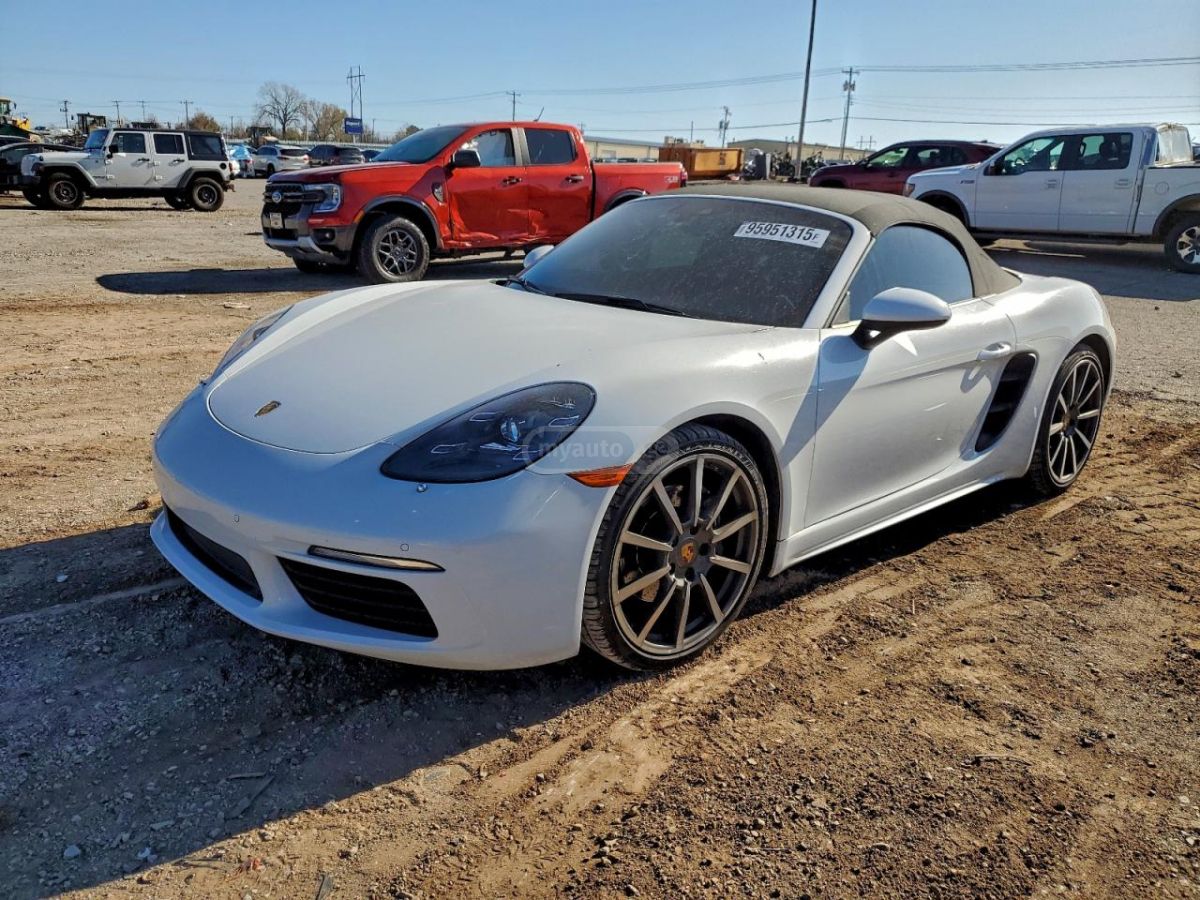 Porsche Boxster 2021 — photo 2