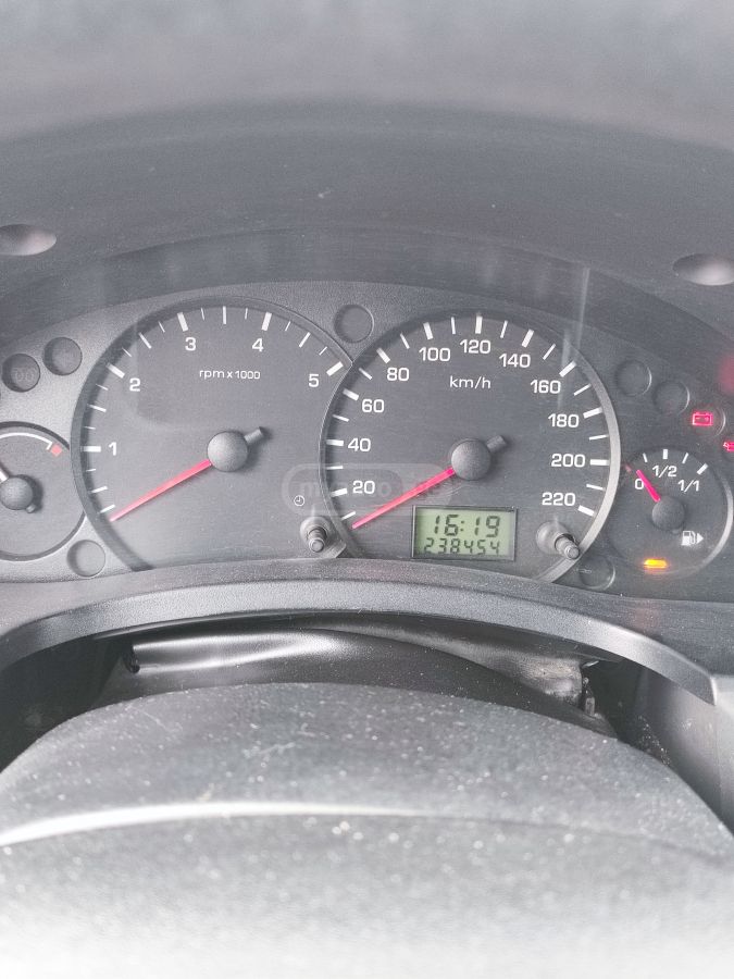 Ford Tourneo Connect 2005 — photo 2
