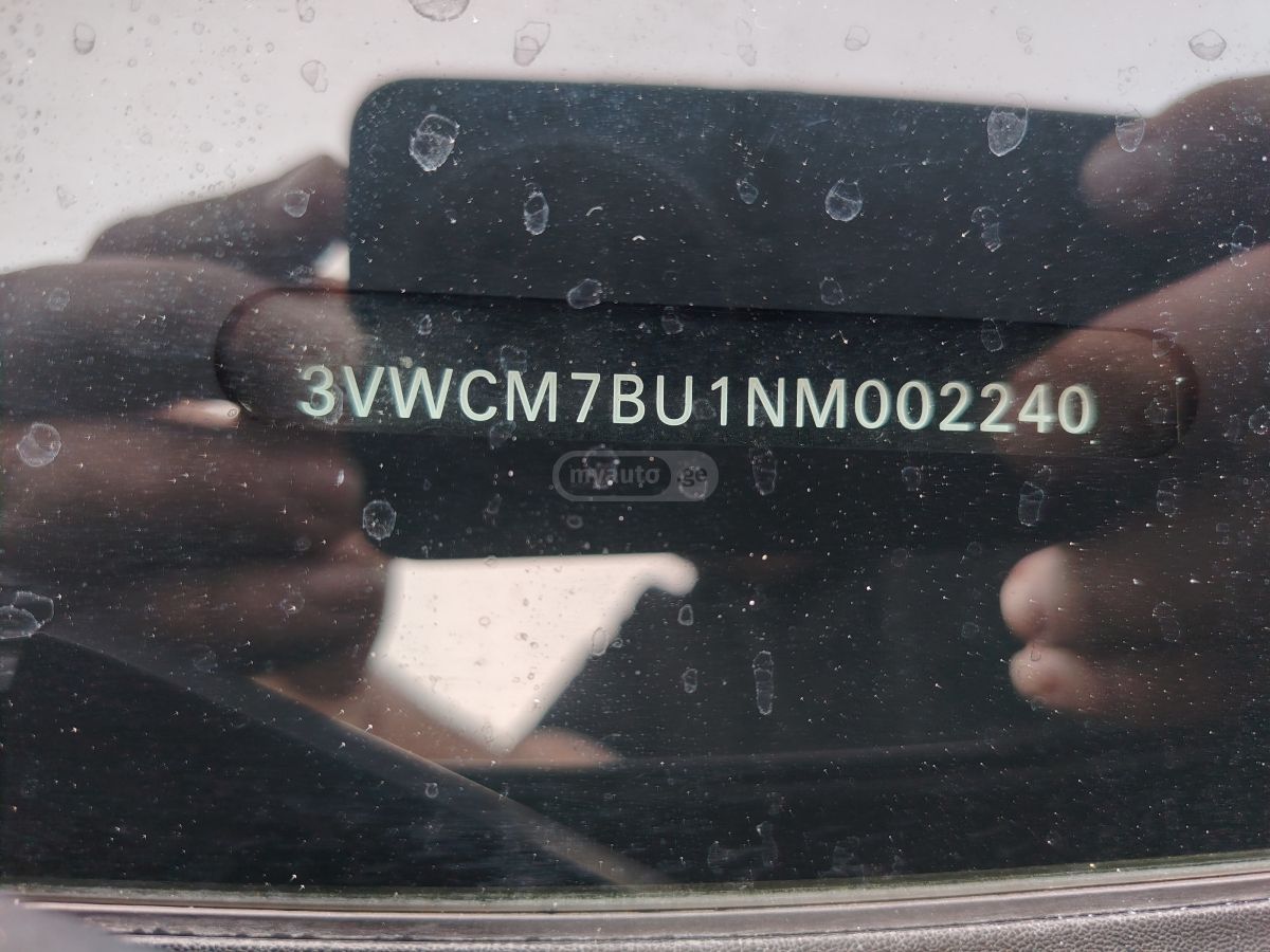 Volkswagen Jetta 2022 — photo 2