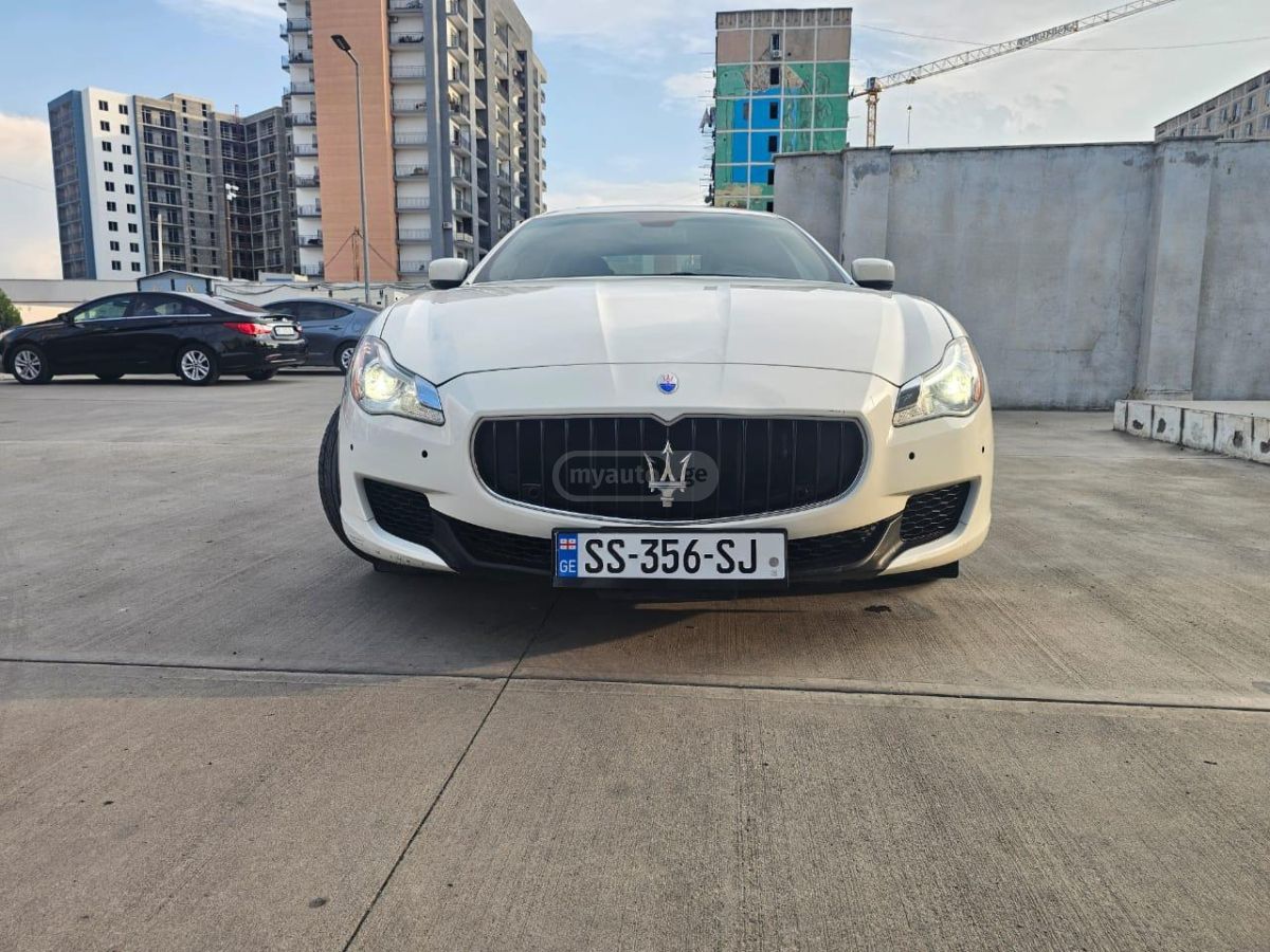 Maserati Quattroporte