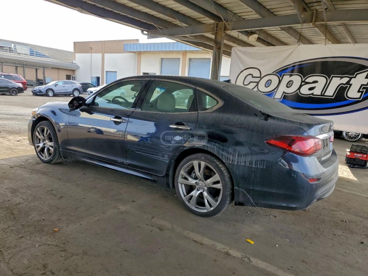Infiniti Q 70 2015 — photo 2