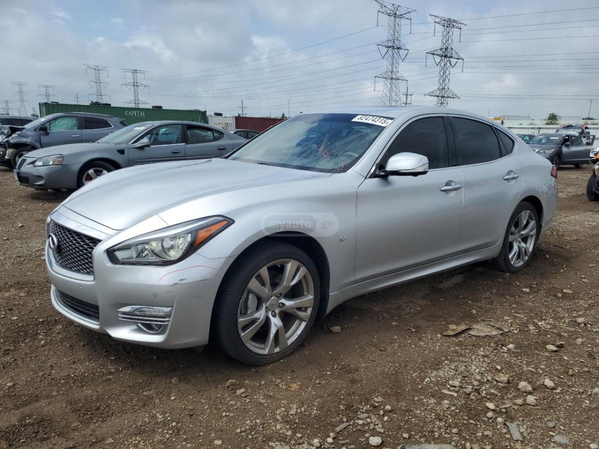 Infiniti Q 70