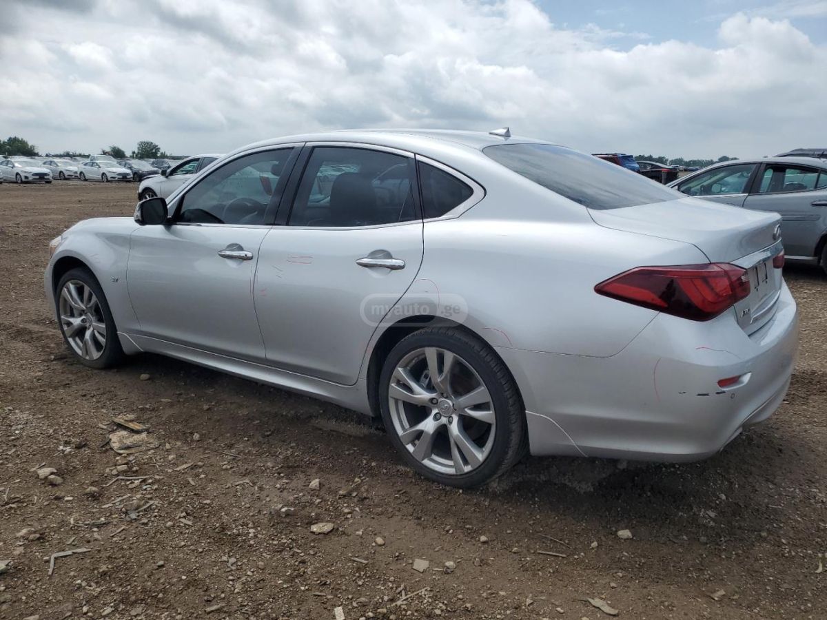 Infiniti Q70 2015 — photo 2