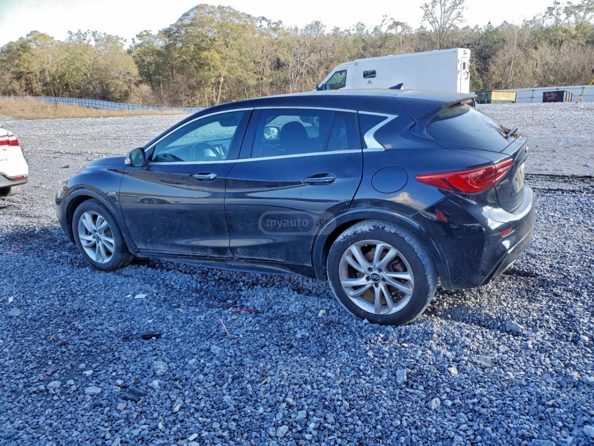 Infiniti QX30 2017 — photo 2