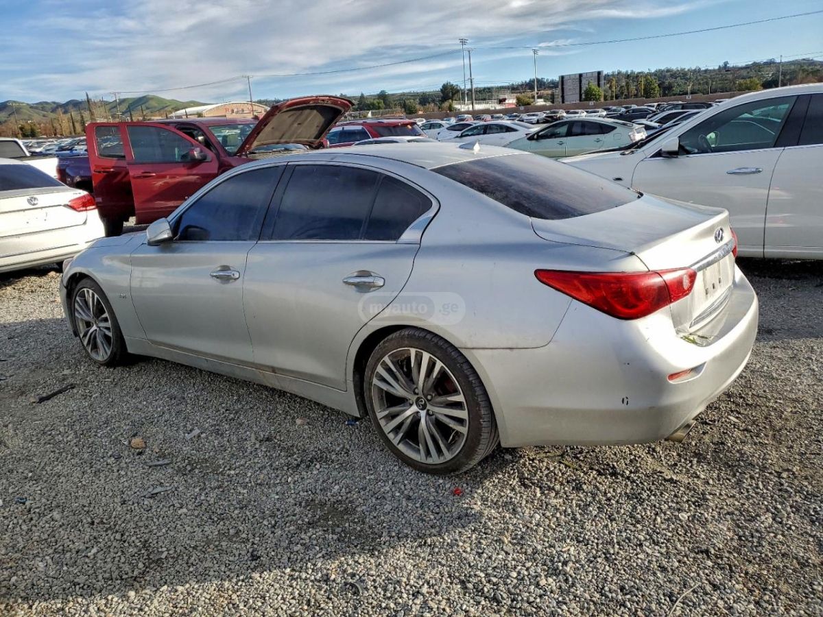 Infiniti Q 50 2017 — photo 2