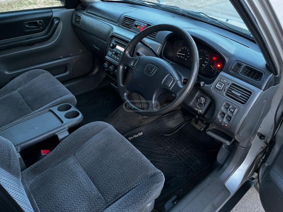 Honda CR-V 1997 — photo 2