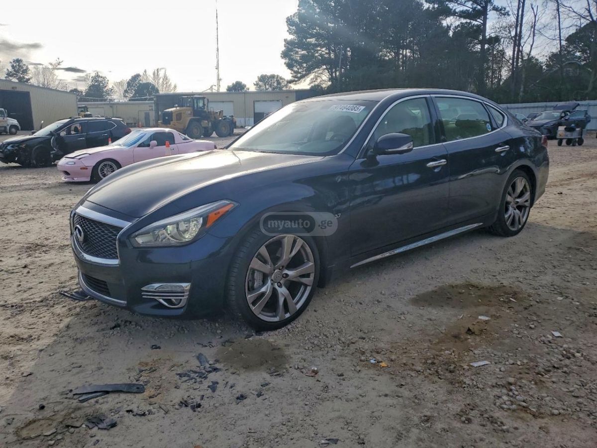 Infiniti Q 70