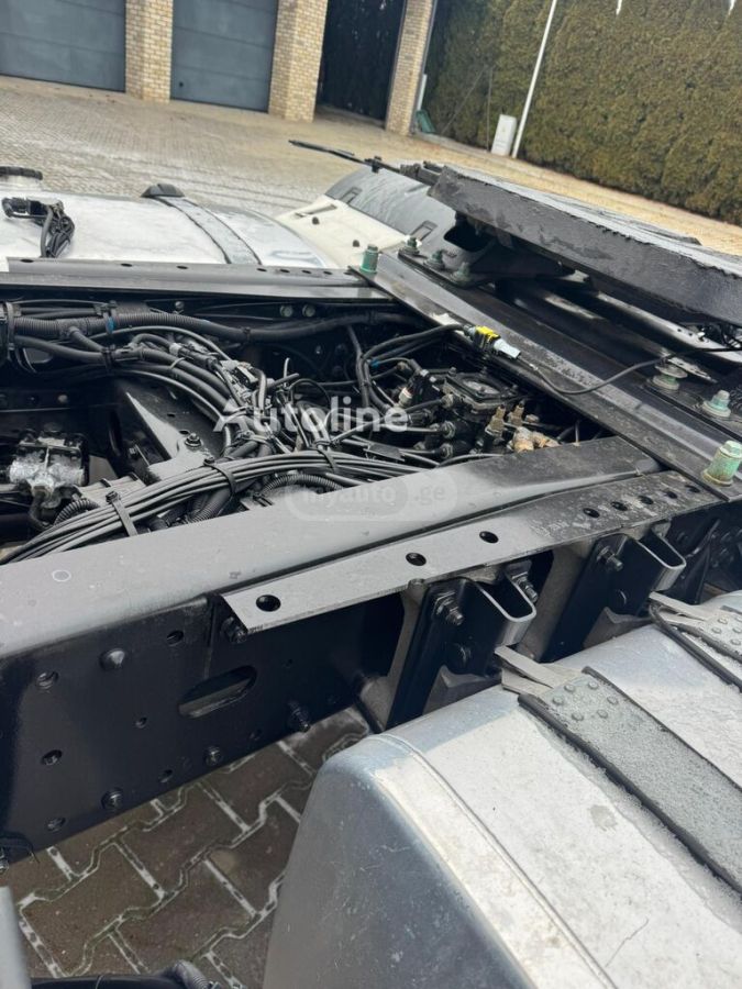 Isuzu TGX 2019 — photo 2