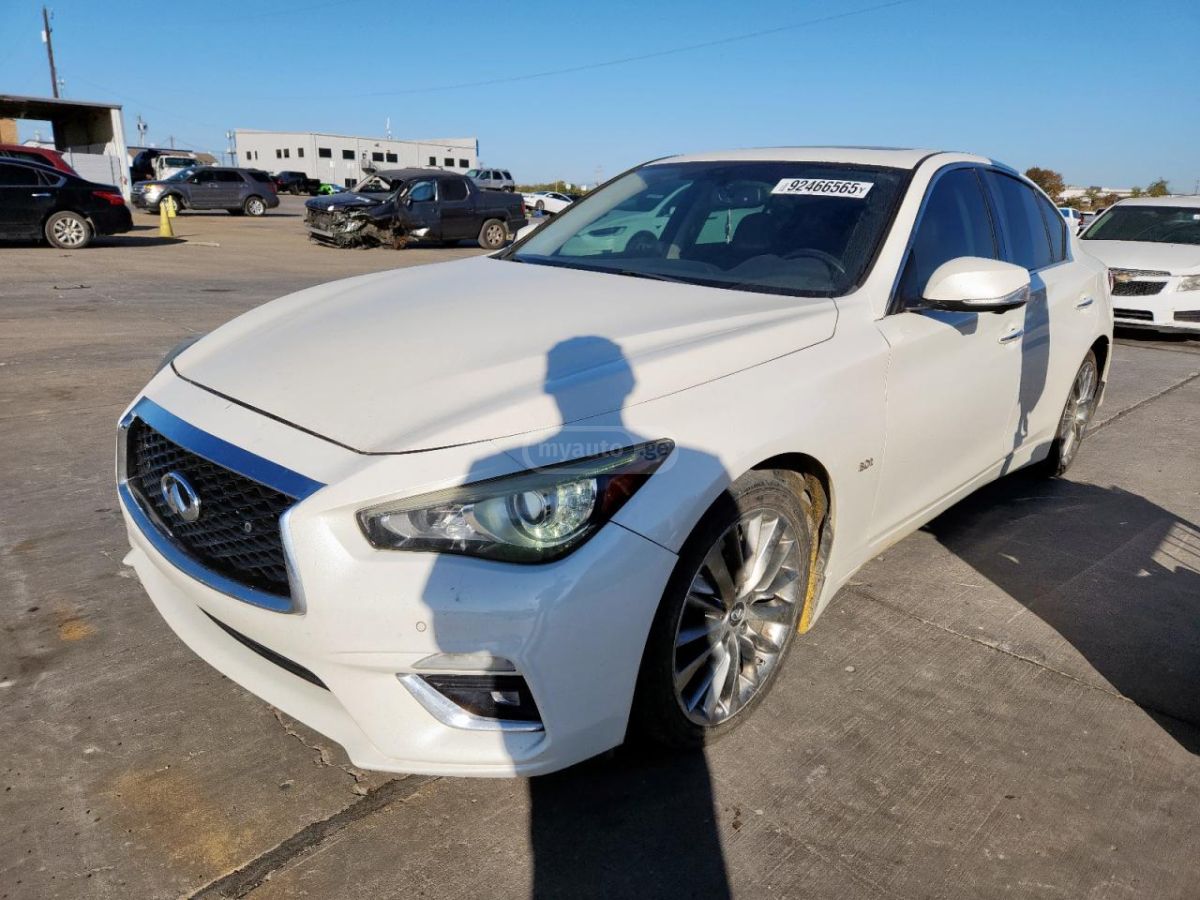 Infiniti Q 50