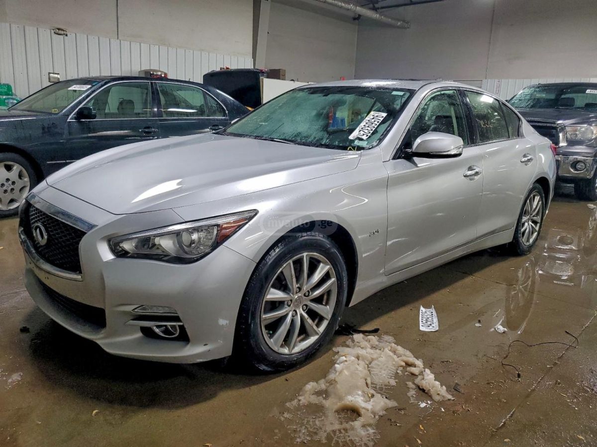 Infiniti Q 50