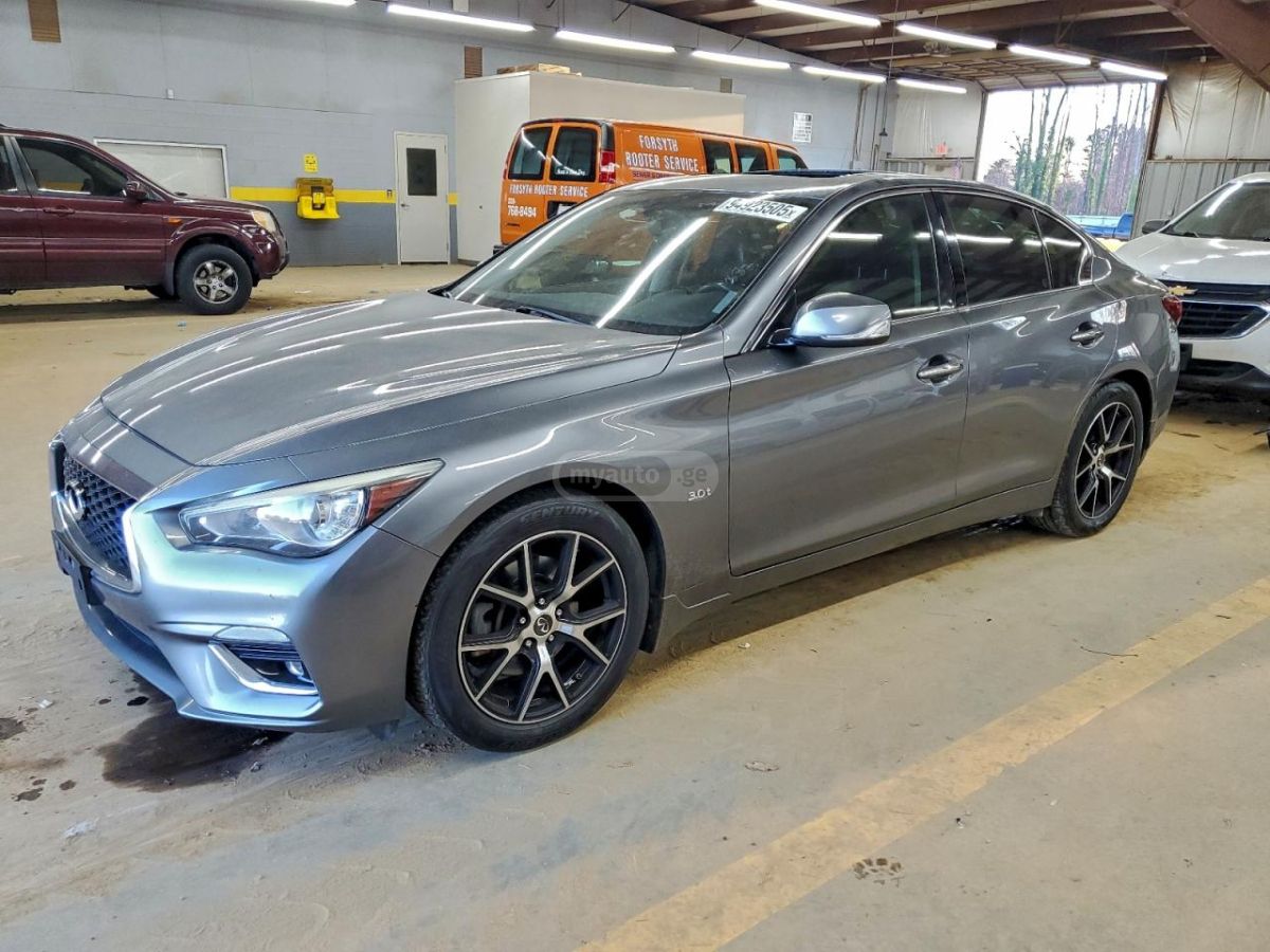 Infiniti Q 50