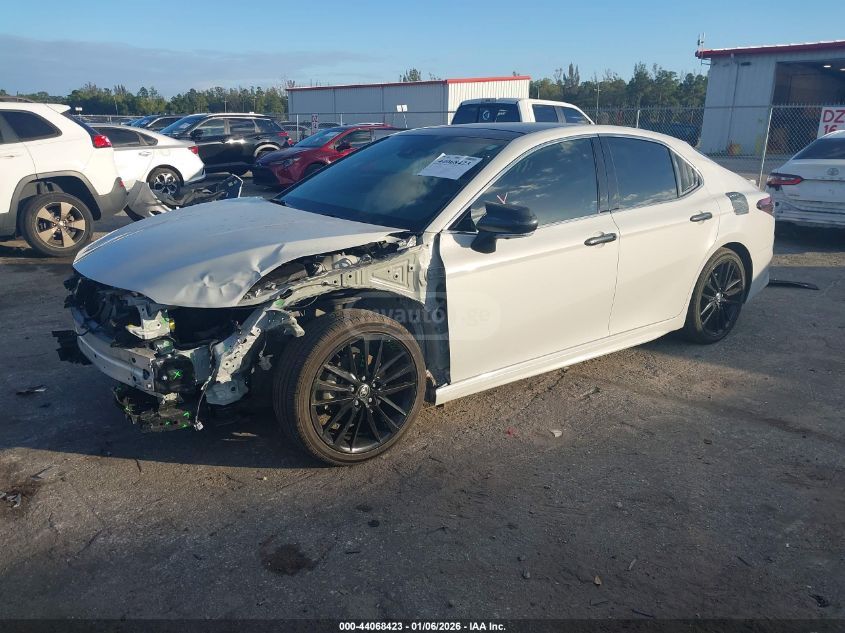 Toyota Camry 2024 — photo 2
