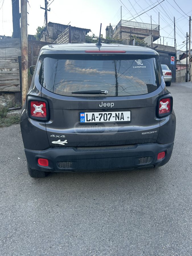 Jeep Renegade 2017 — photo 2