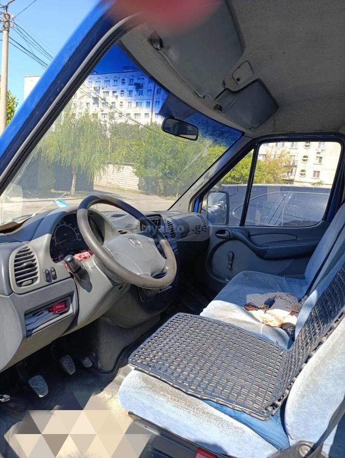 Mercedes-Benz Sprinter 2005 — photo 2