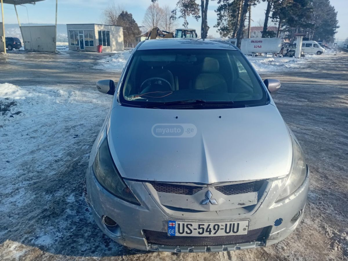 Mitsubishi Grandis