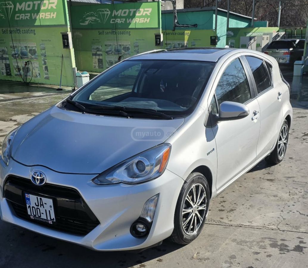 Toyota Prius C