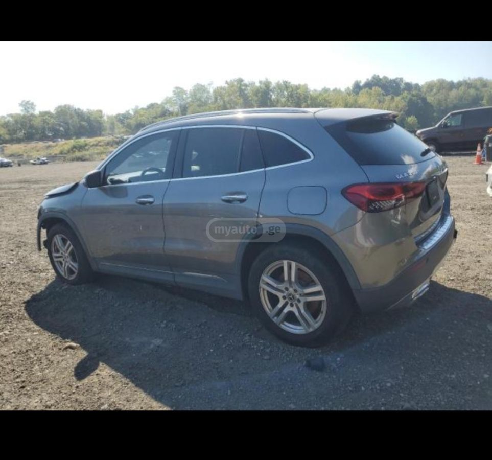 Mercedes-Benz GLA 250 2021 — photo 2