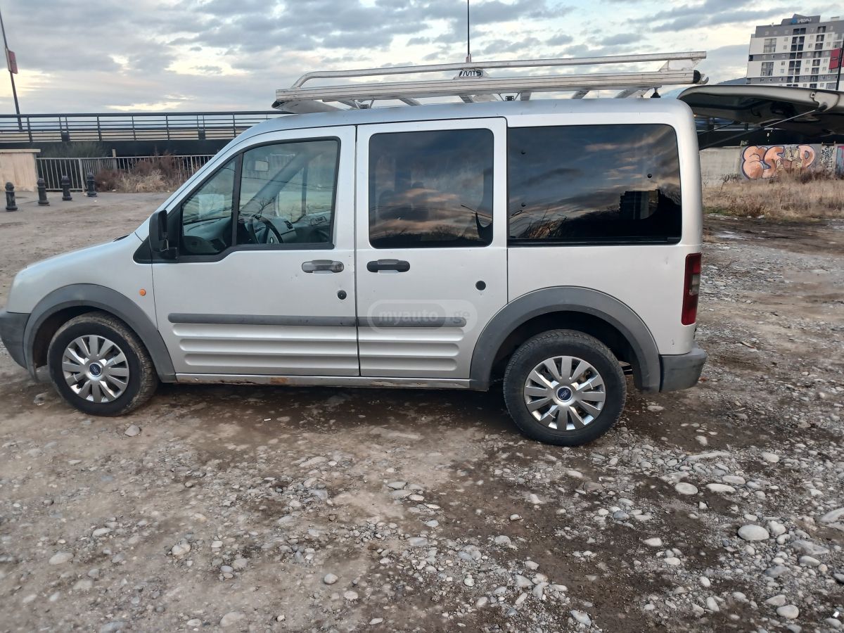 Ford Transit Connect 2004 — photo 2
