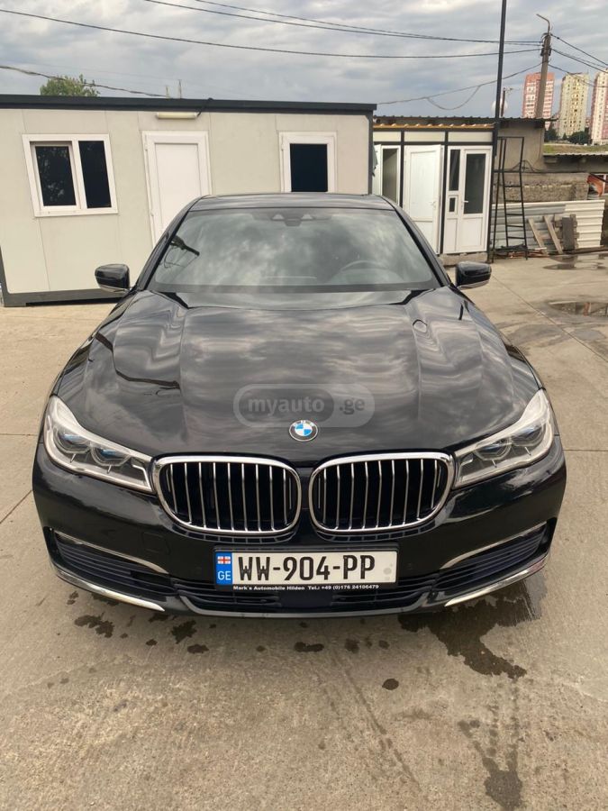 BMW 730
