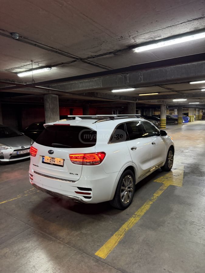 Kia Sorento 2016 — photo 2