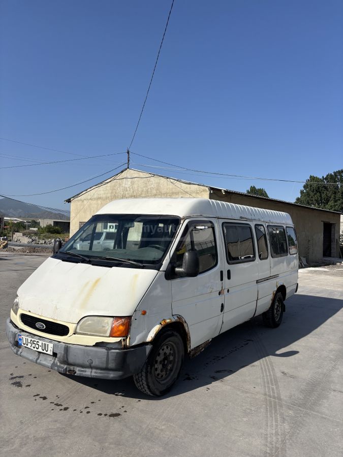 Ford Transit 1999 — photo 2