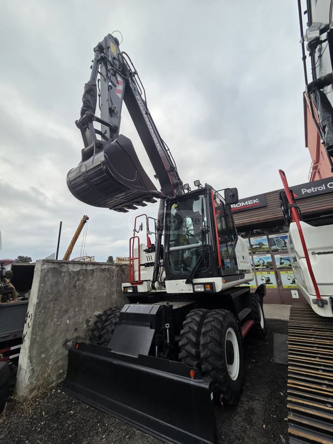 Hidromek 6383 2026 — photo 2