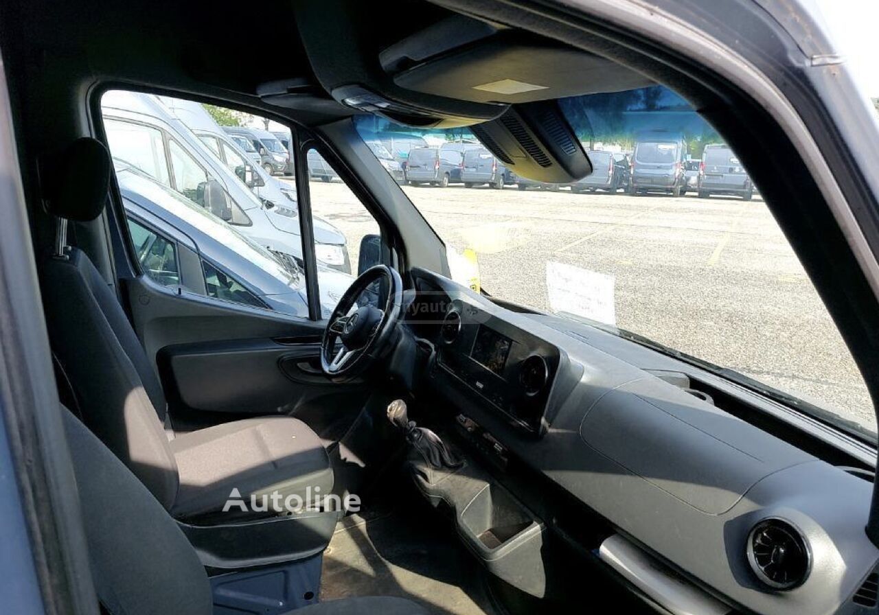 Mercedes-Benz Sprinter 2021 — photo 2