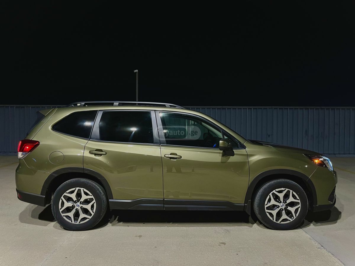 Subaru Forester 2022 — photo 2