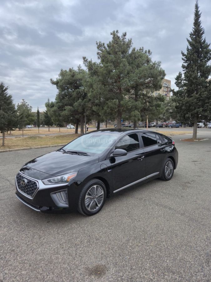 Hyundai Ioniq