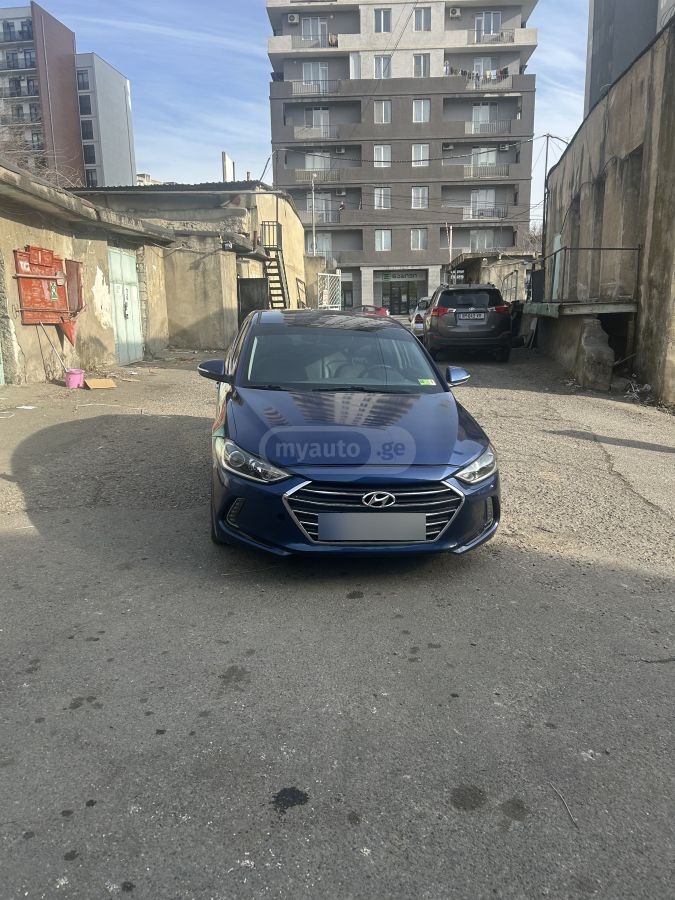 Hyundai Elantra