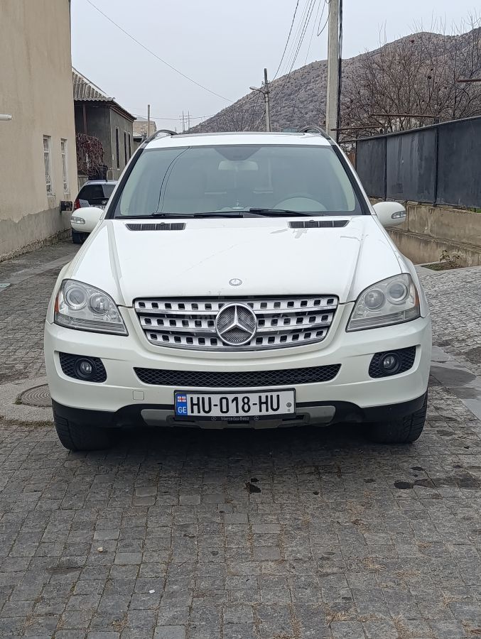 Mercedes-Benz ML 320