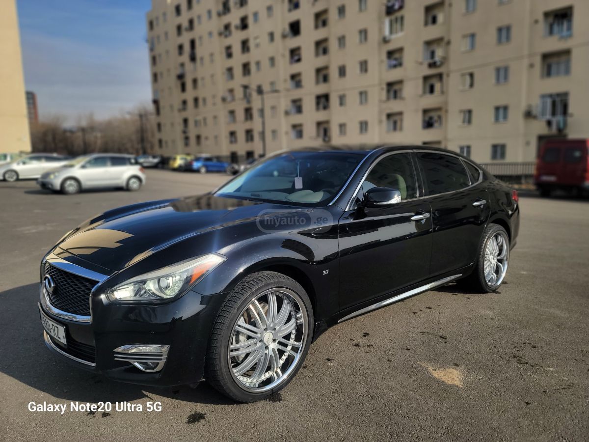 Infiniti Q 70 2015 — photo 2