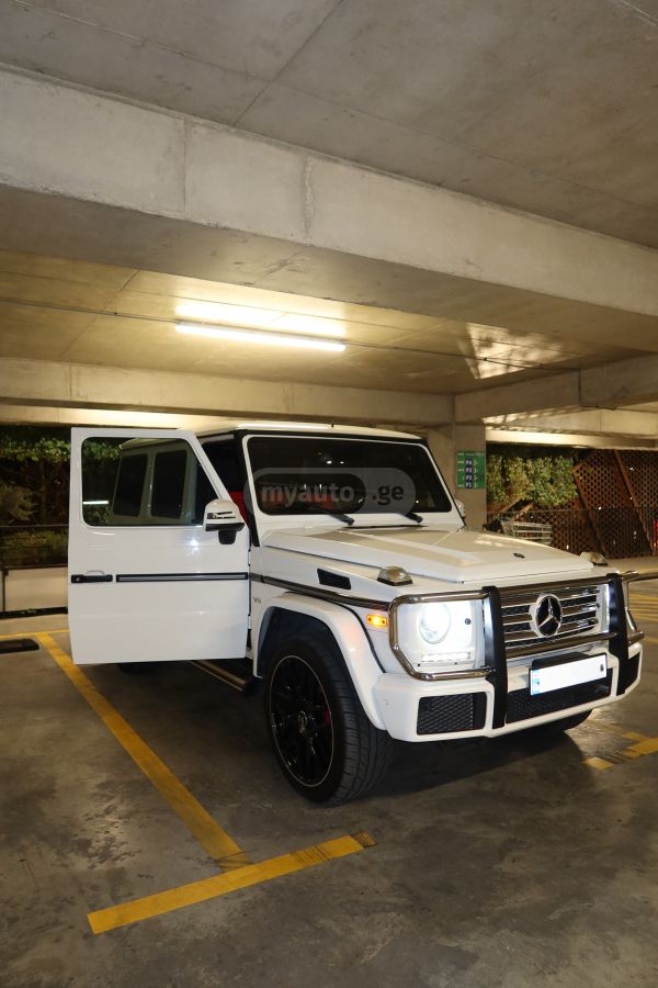 Mercedes-Benz G 550