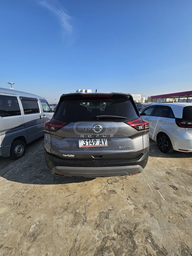 Nissan Rogue