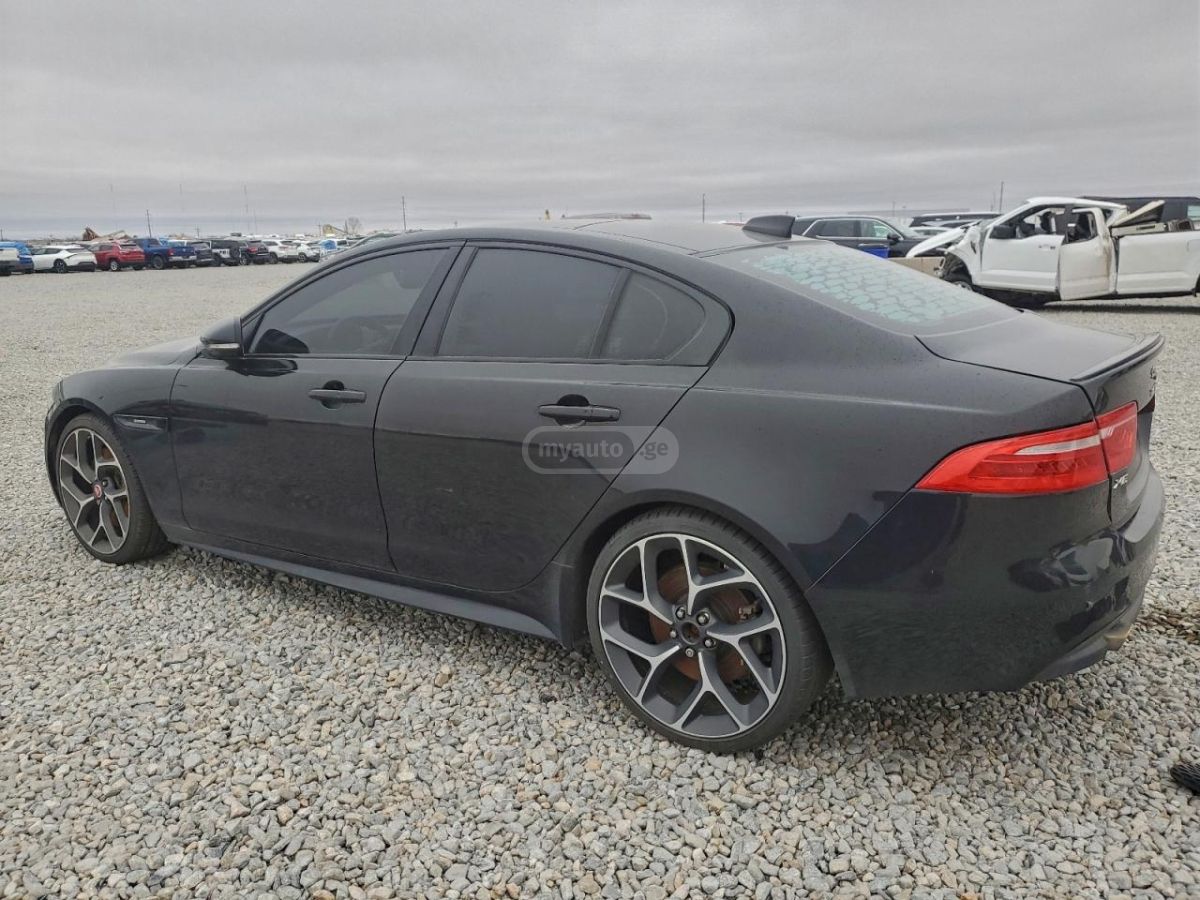 Jaguar XE 2017 — photo 2