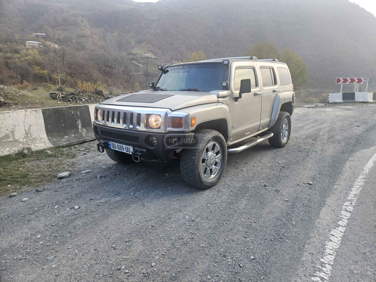 Hummer H3