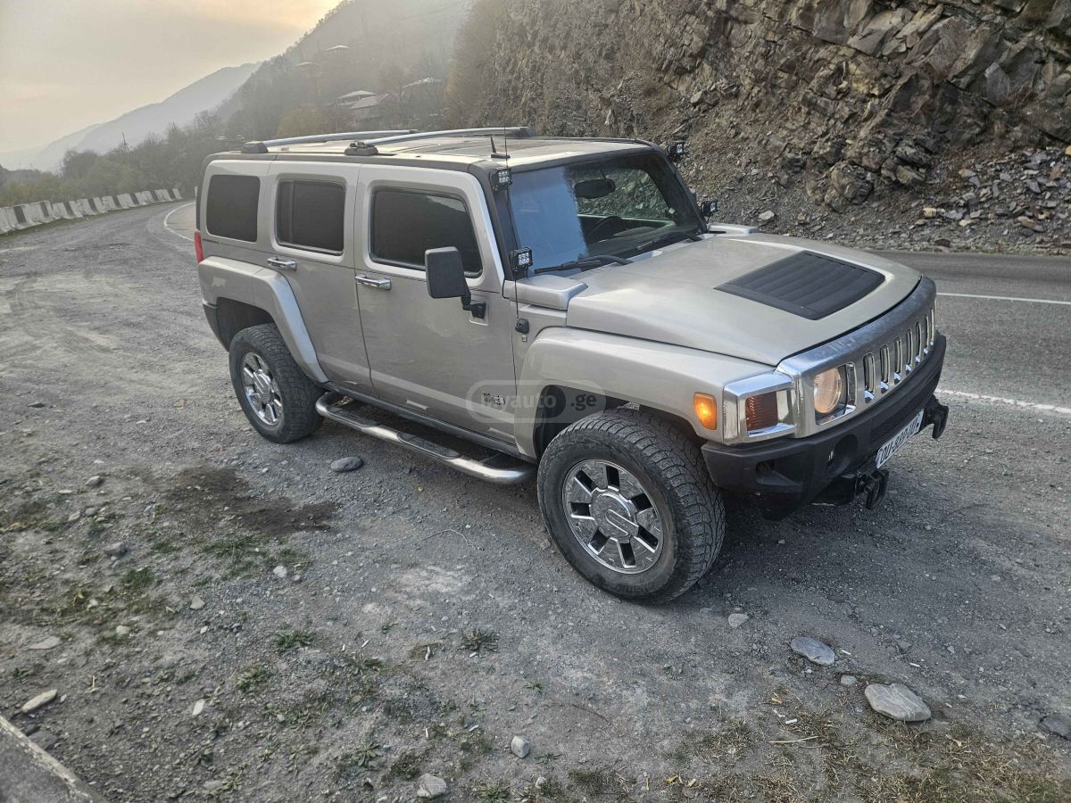 Hummer H3 2007 — photo 2