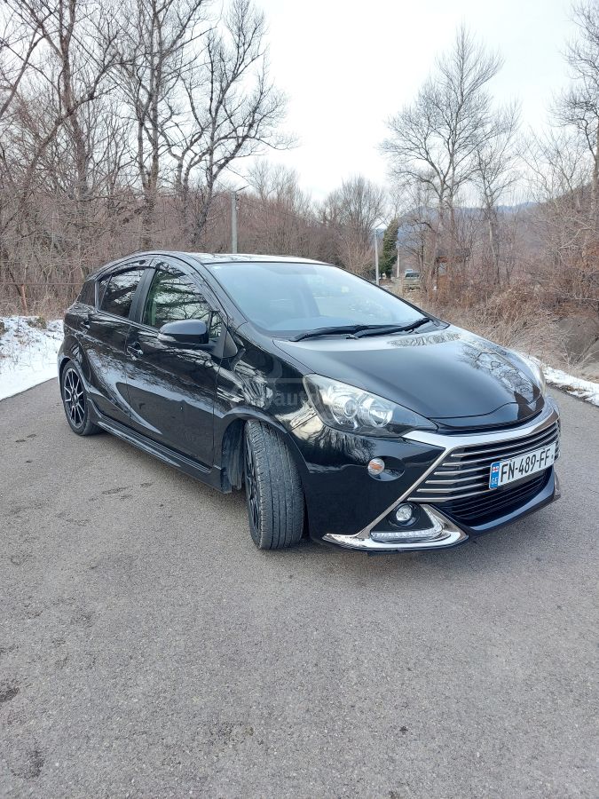 Toyota Aqua 2015 — photo 2