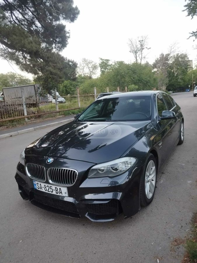 BMW 520 2012 — photo 2
