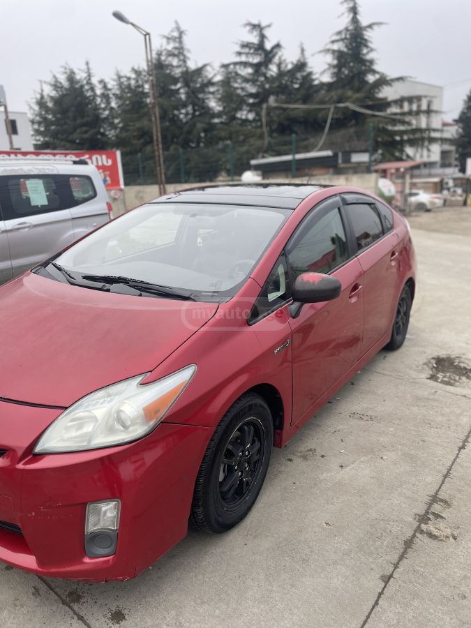 Toyota Prius 2010 — photo 2