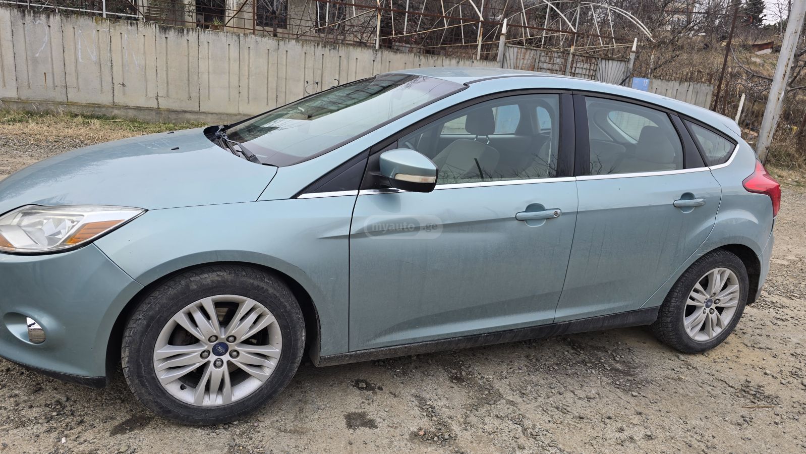 Ford Focus 2012 — photo 2