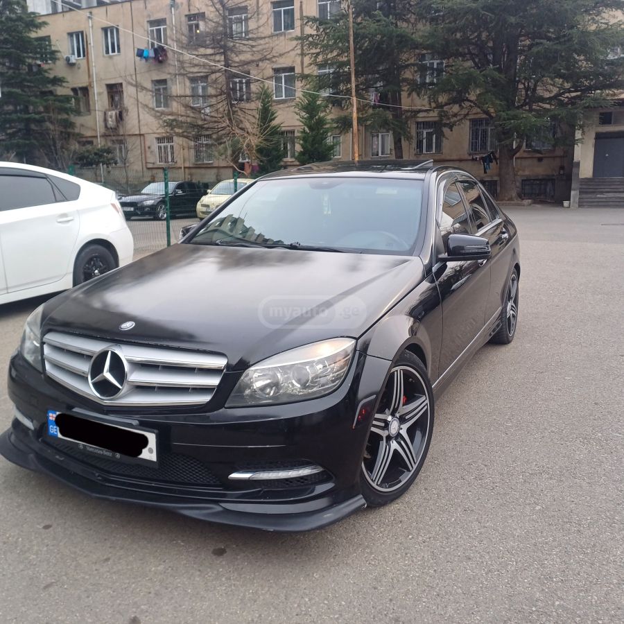 Mercedes-Benz C 300