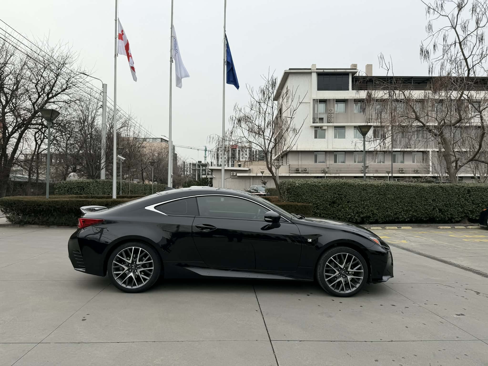 Lexus RC 350 F sport 2016 — photo 2