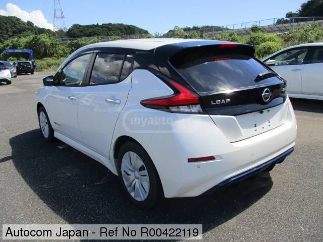 Nissan Leaf 2019 — photo 2